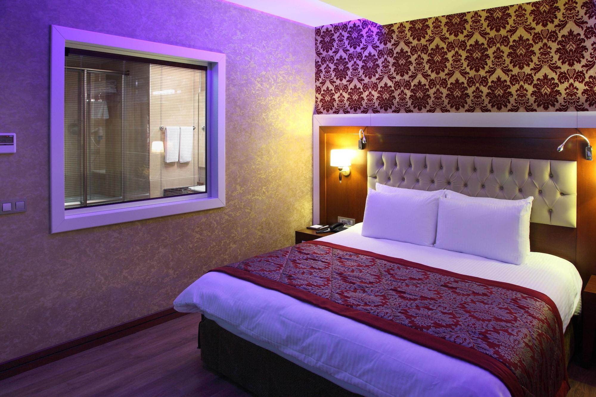 Hotel Senbayrak City Адана Экстерьер фото