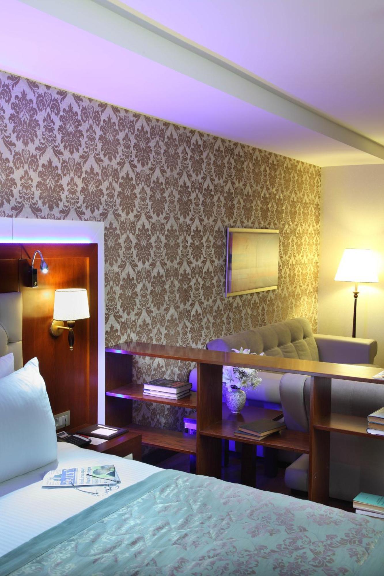 Hotel Senbayrak City Адана Экстерьер фото