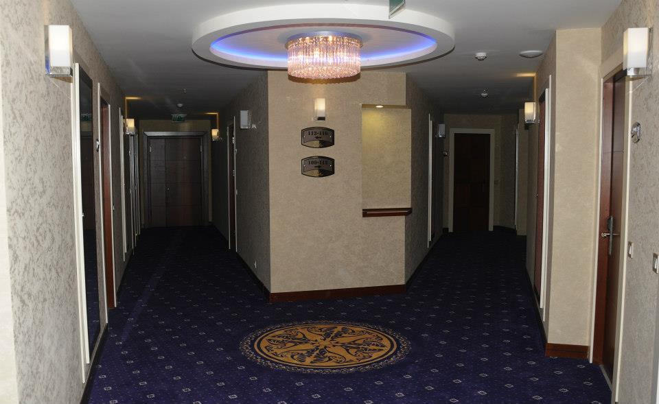 Hotel Senbayrak City Адана Экстерьер фото