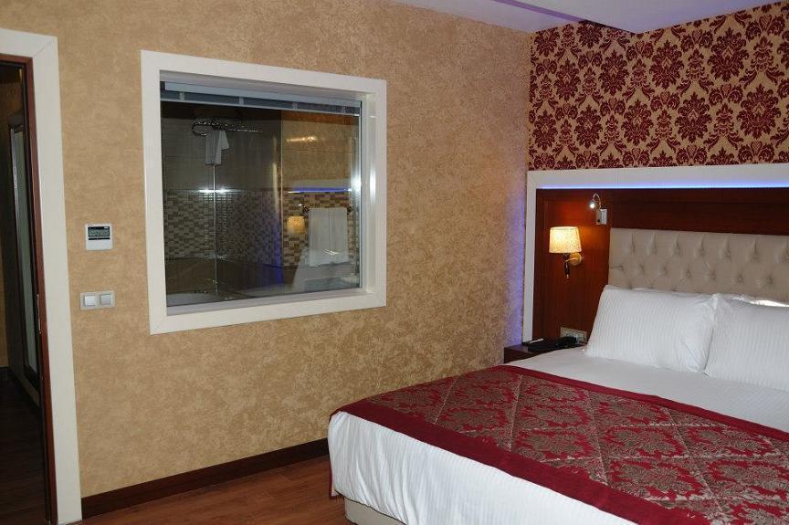 Hotel Senbayrak City Адана Экстерьер фото