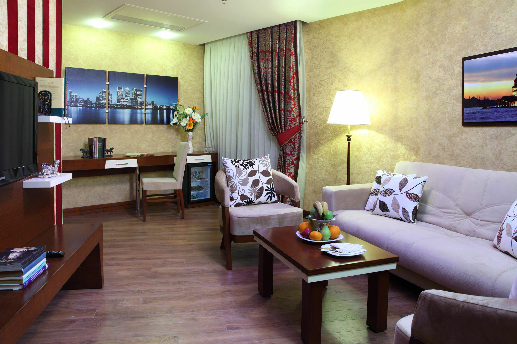 Hotel Senbayrak City Адана Экстерьер фото
