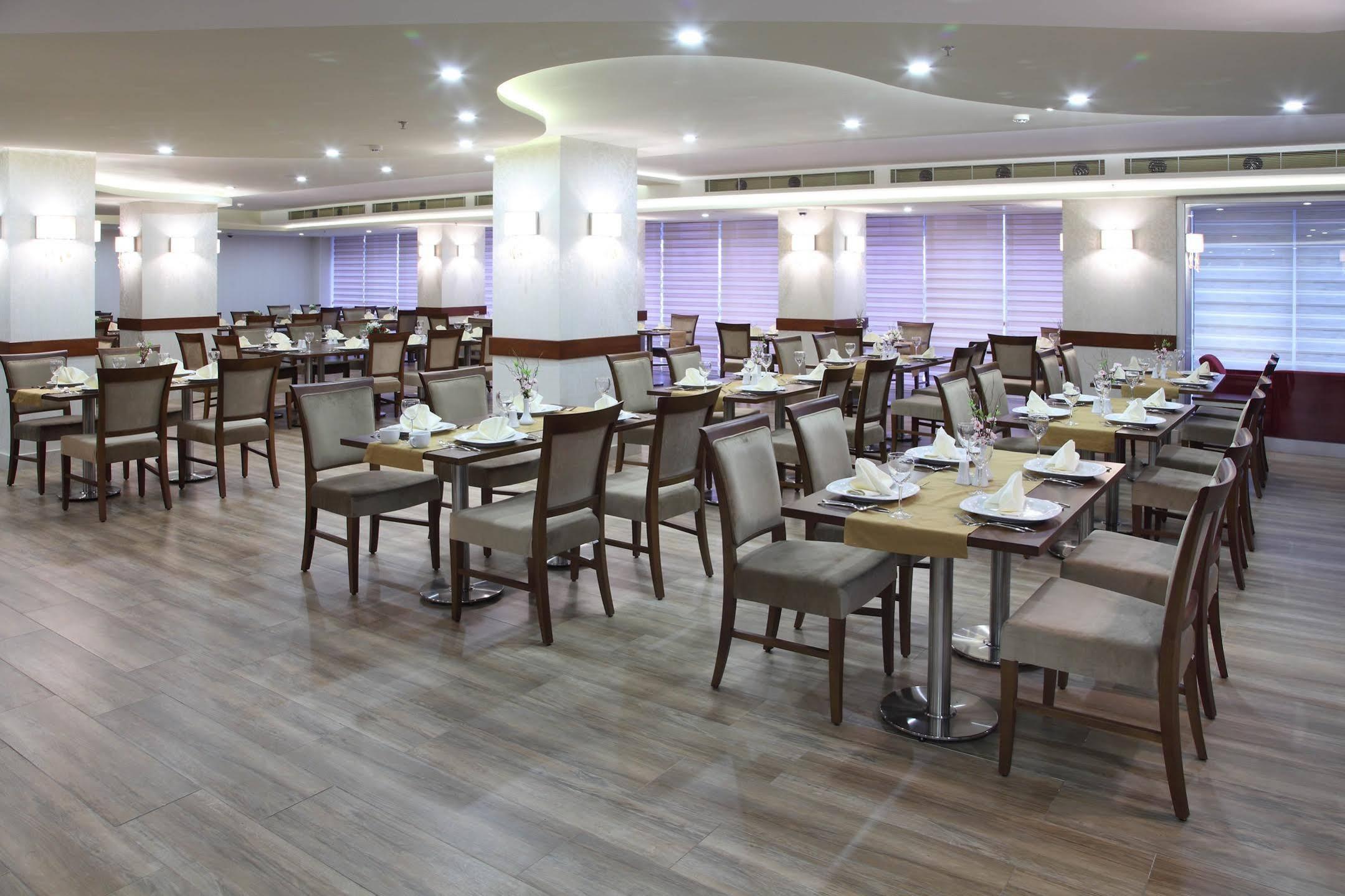 Hotel Senbayrak City Адана Экстерьер фото